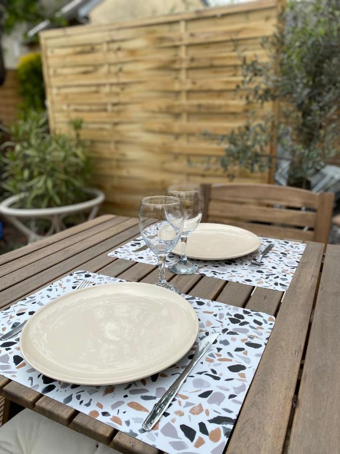 La Suite Dandy - Beau T2 -Terrasse, Parking Gratuit, Climatisation Bagneres-de-Bigorre Exterior photo